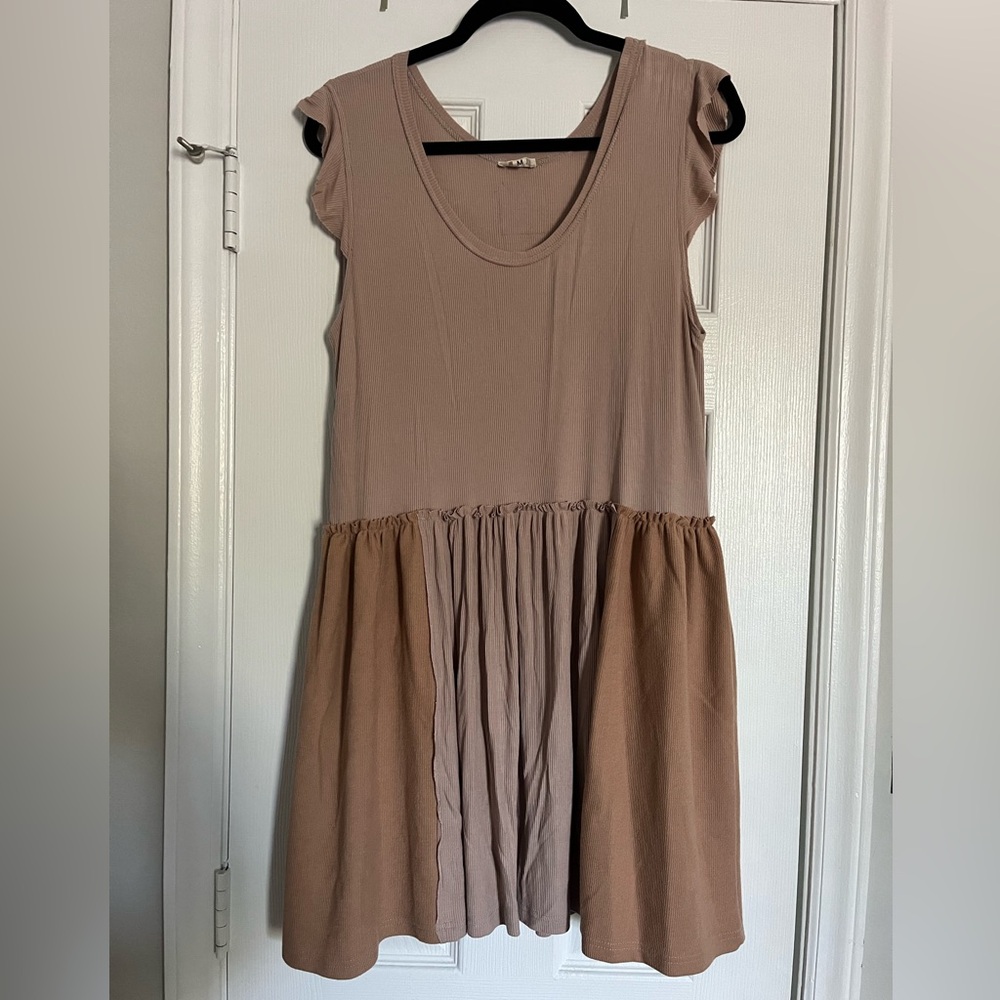 Sleeveless Two-Tone Dress